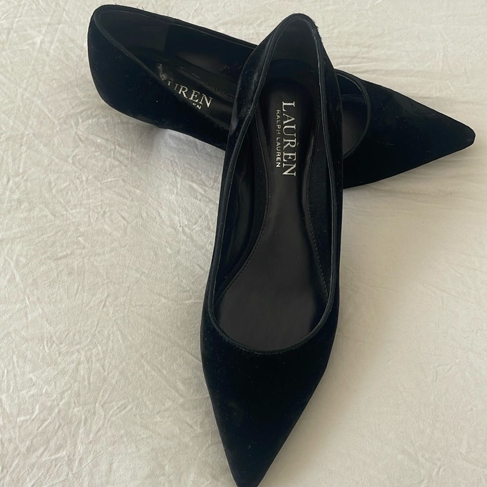 RALPH LAUREN BLACK VELVET KITTEN HEELS